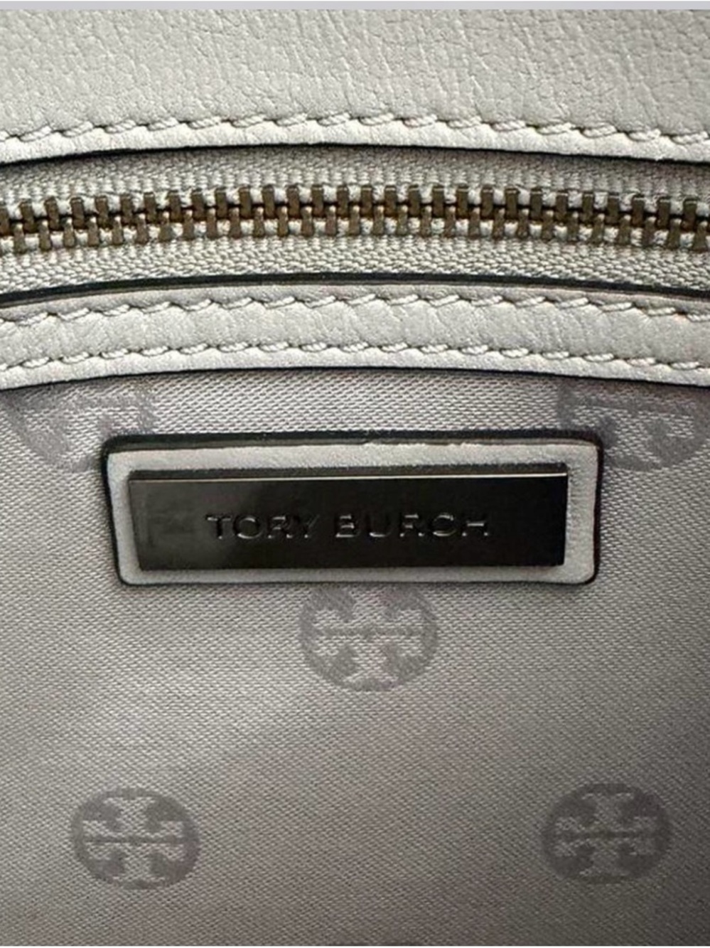 Tory Burch Kira Chevron Small Shoulder Bag Gray Leather Chain Crossbody - Picture 7 of 9